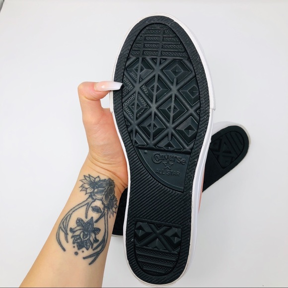 Converse - Picture 7 of 8